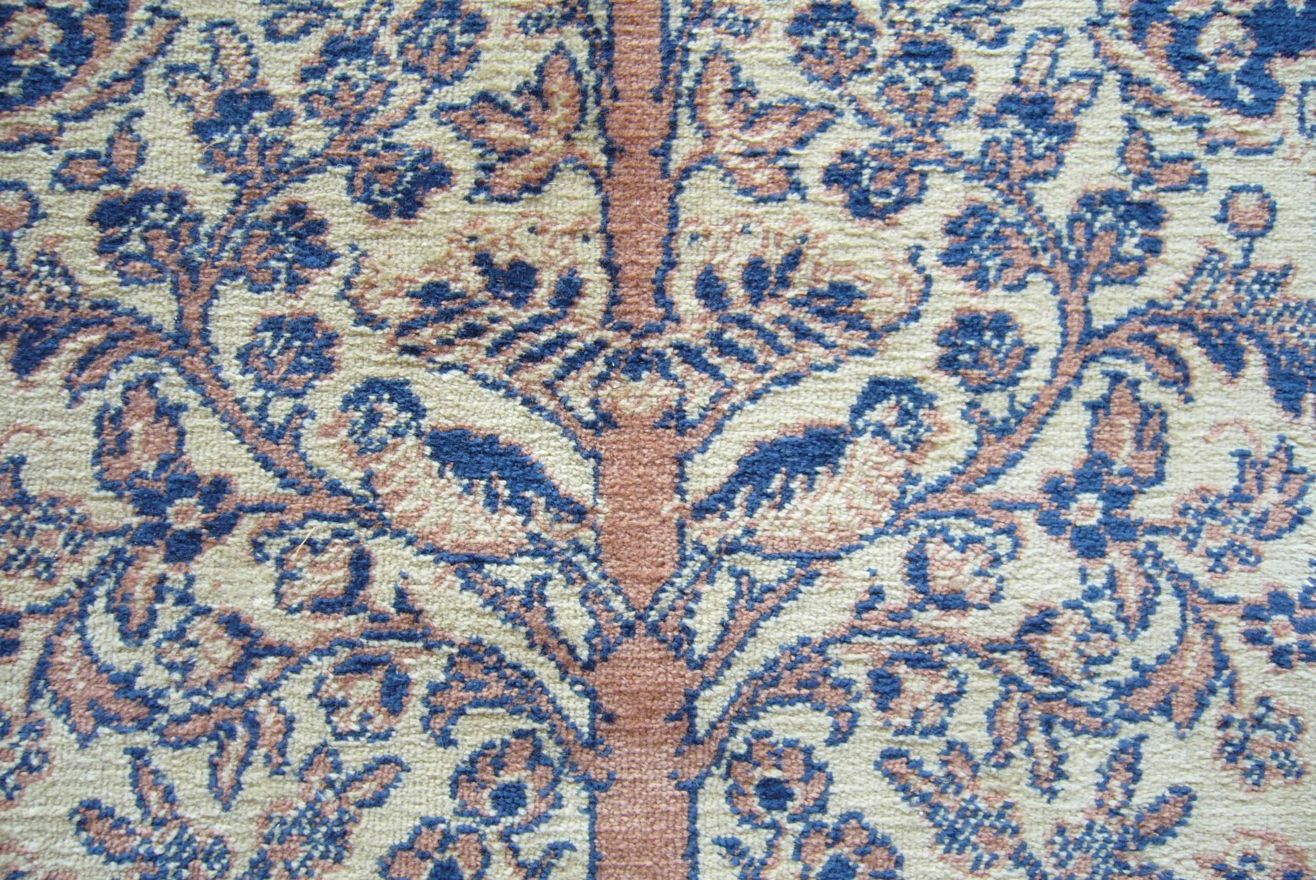 Oriental rug 68 x 125