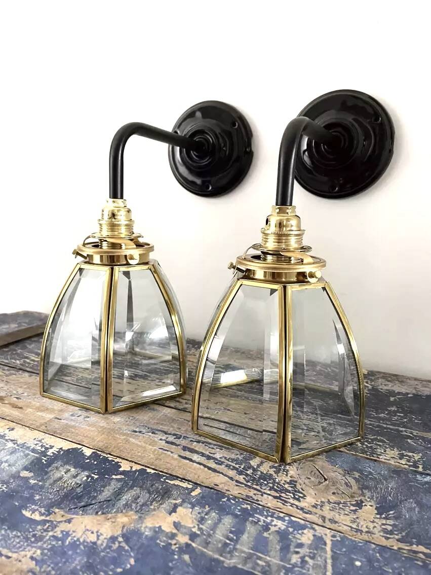 Paire d’appliques vintage en verre et laiton