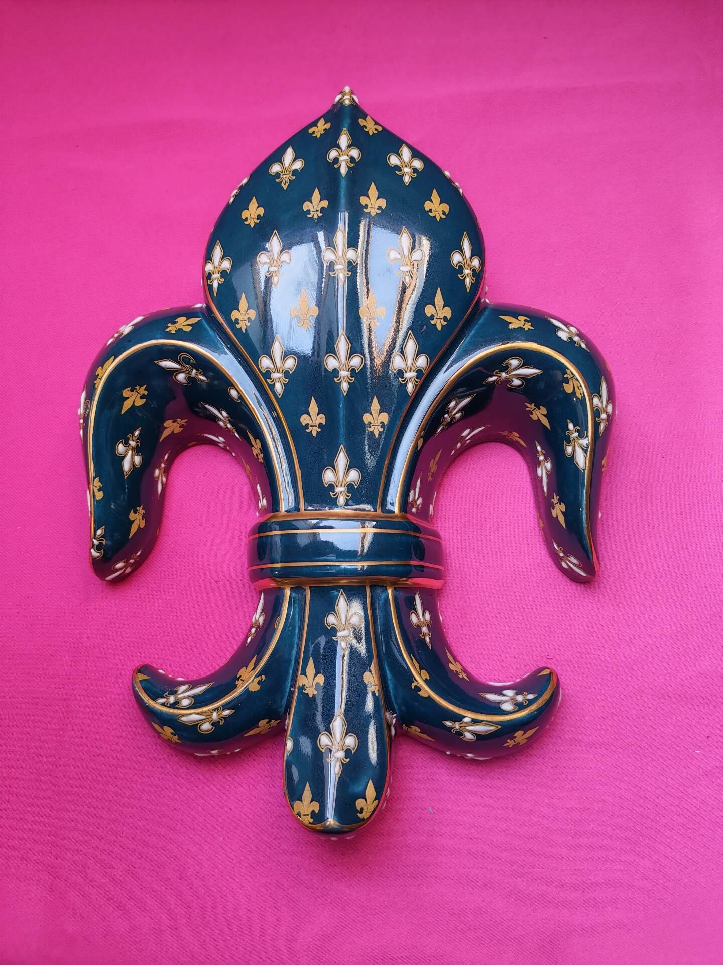 Antique Wall Vase Fleur de Lys in Gien Blue and Gold Earthenware - Jard