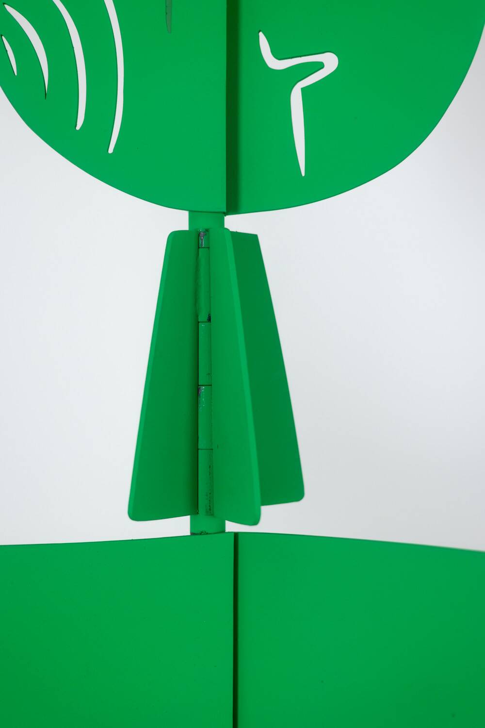 Antonine de Saint Pierre. Sculpture entitled “Sun”.