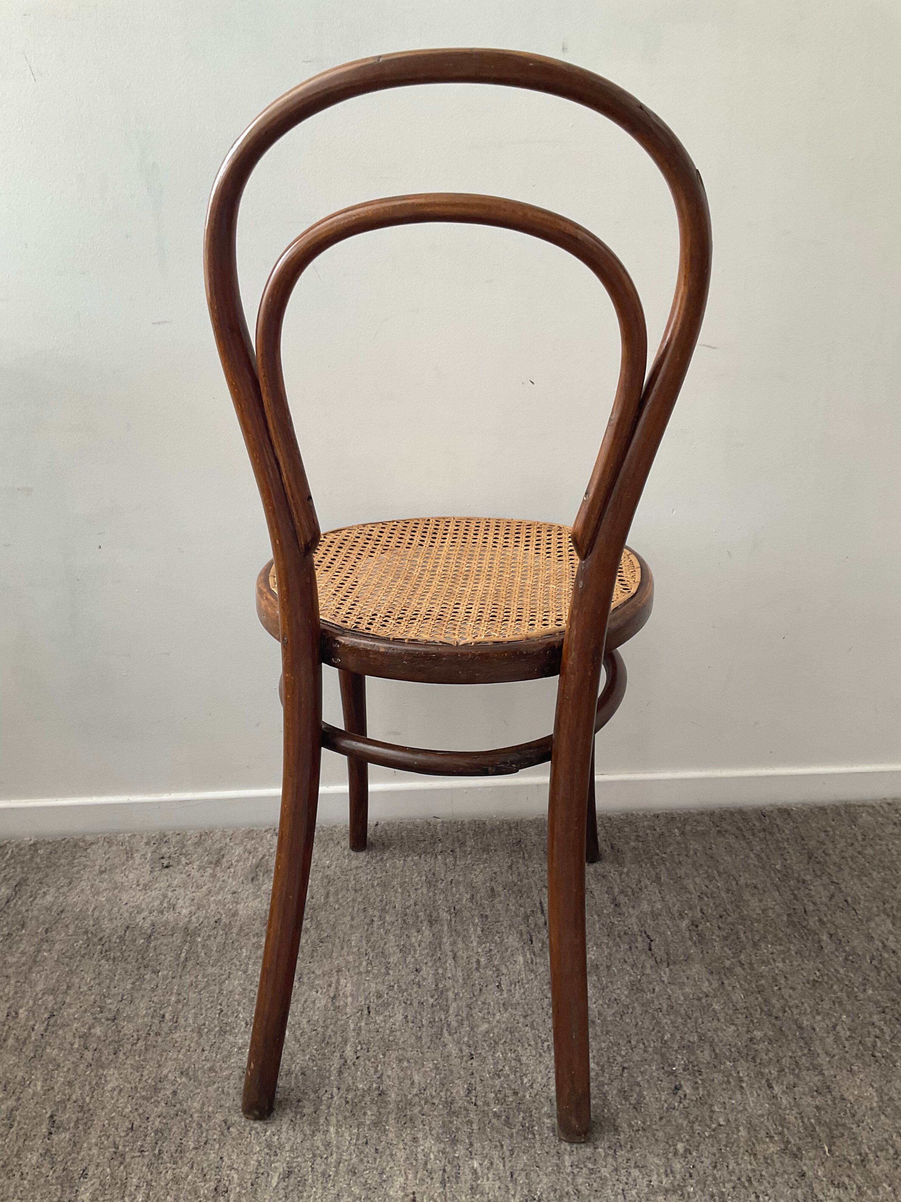 Bistro chair Thonet n°18