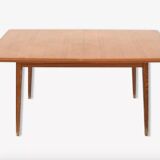 Table de salle à manger scandinave