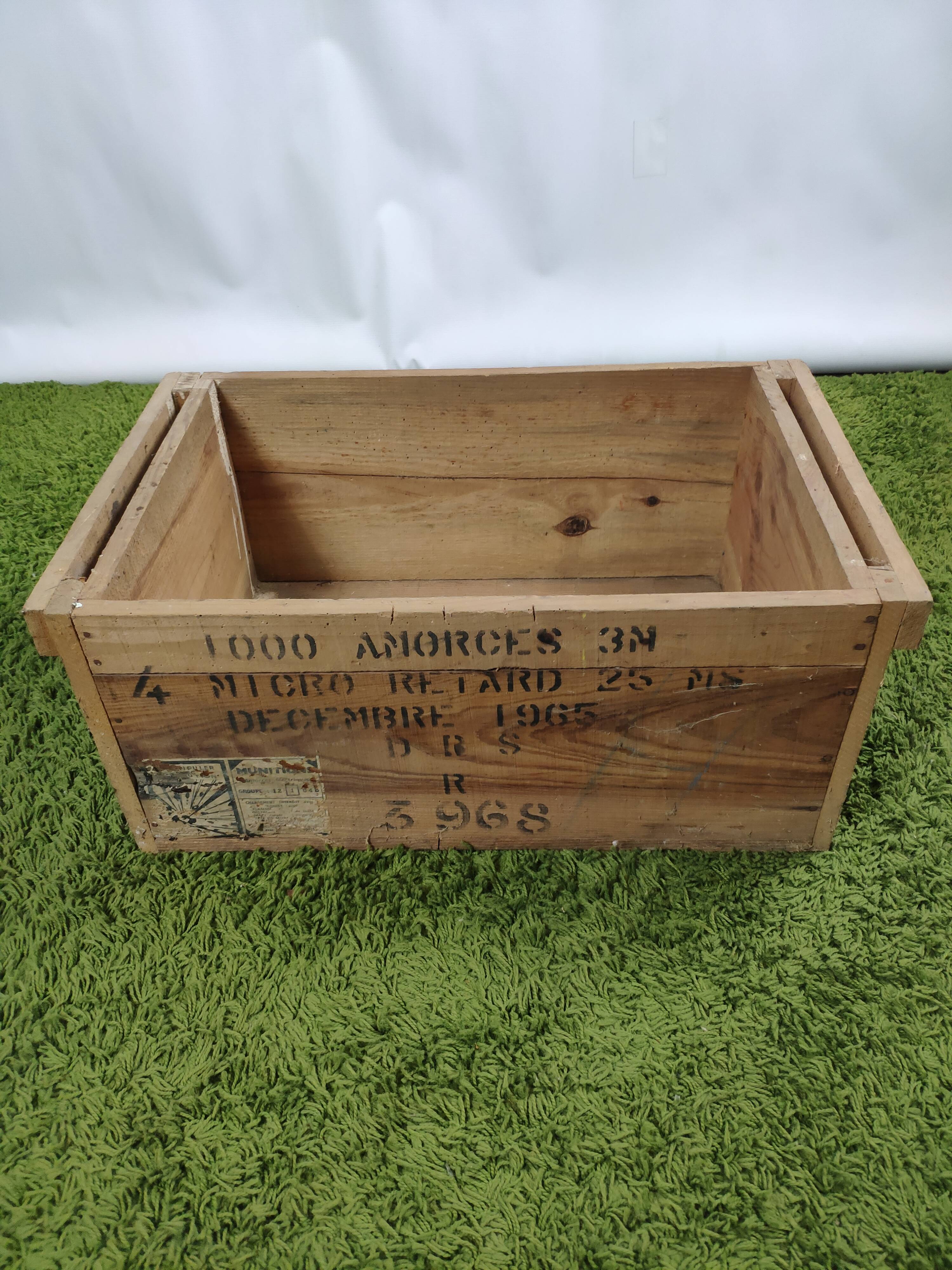 Old-year ammunition crate 60 French army