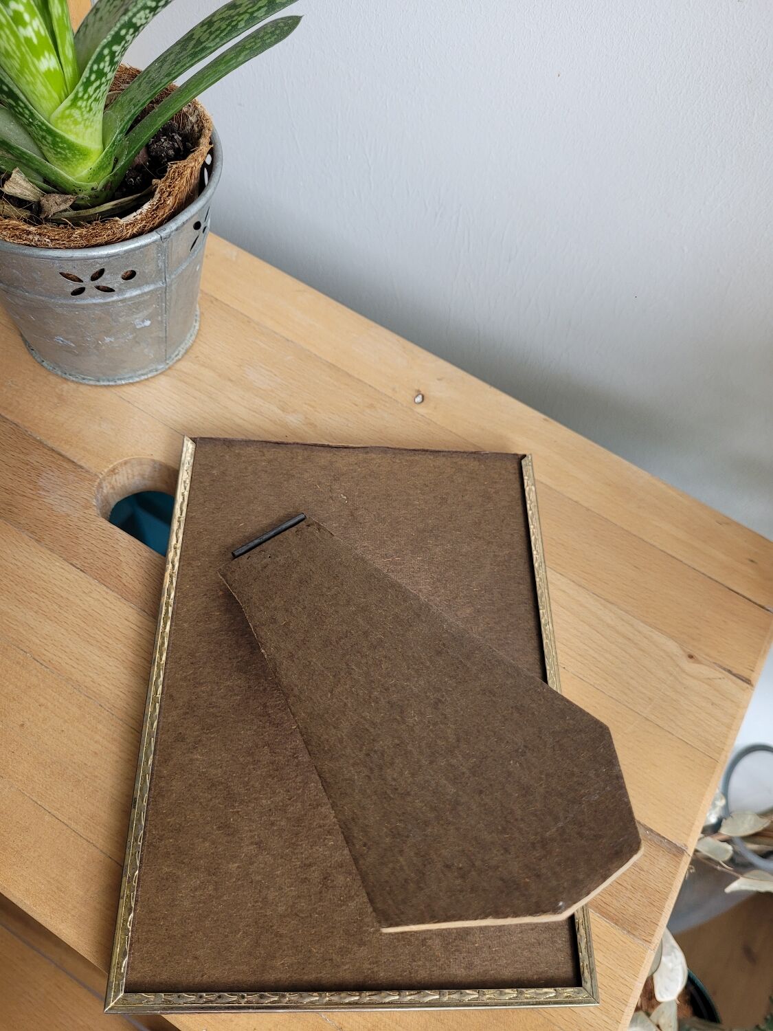 Gilded metal frame to install