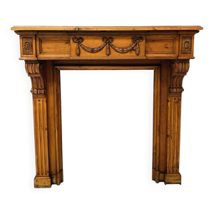 Cheminée de style Louis - sapin