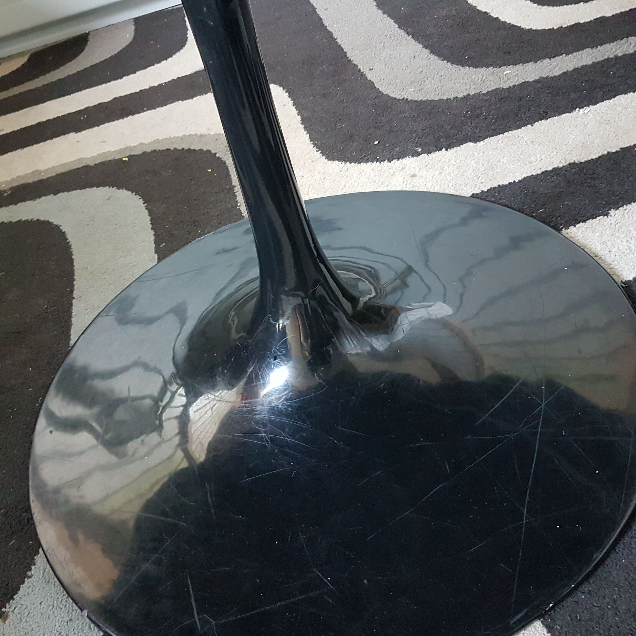 Tulip Rosewood Table