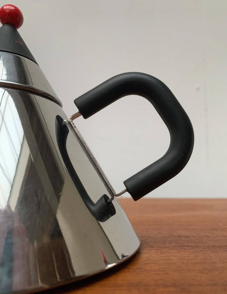 Postmodern Japanese kettle in stainless steel, set of 2