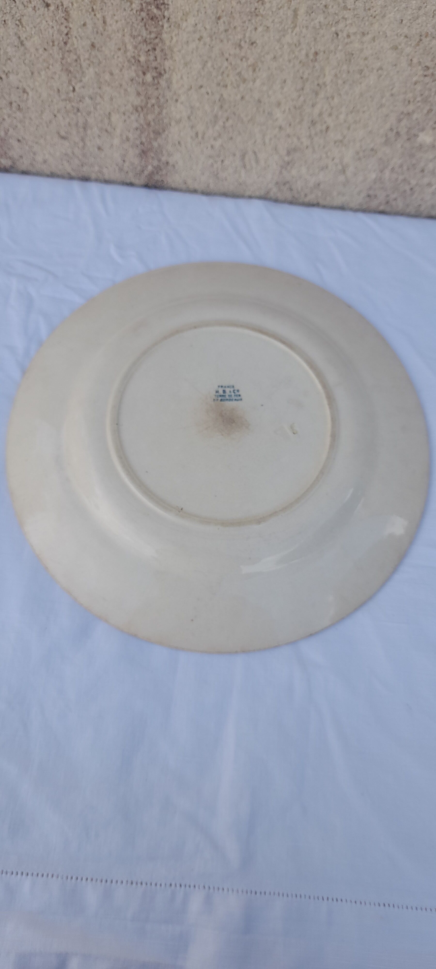 Round earthenware dish Iron earth H B & cie Bordeaux diam 29.5 cm