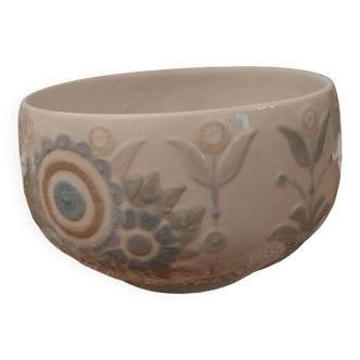 Vintage Lladro salad bowl