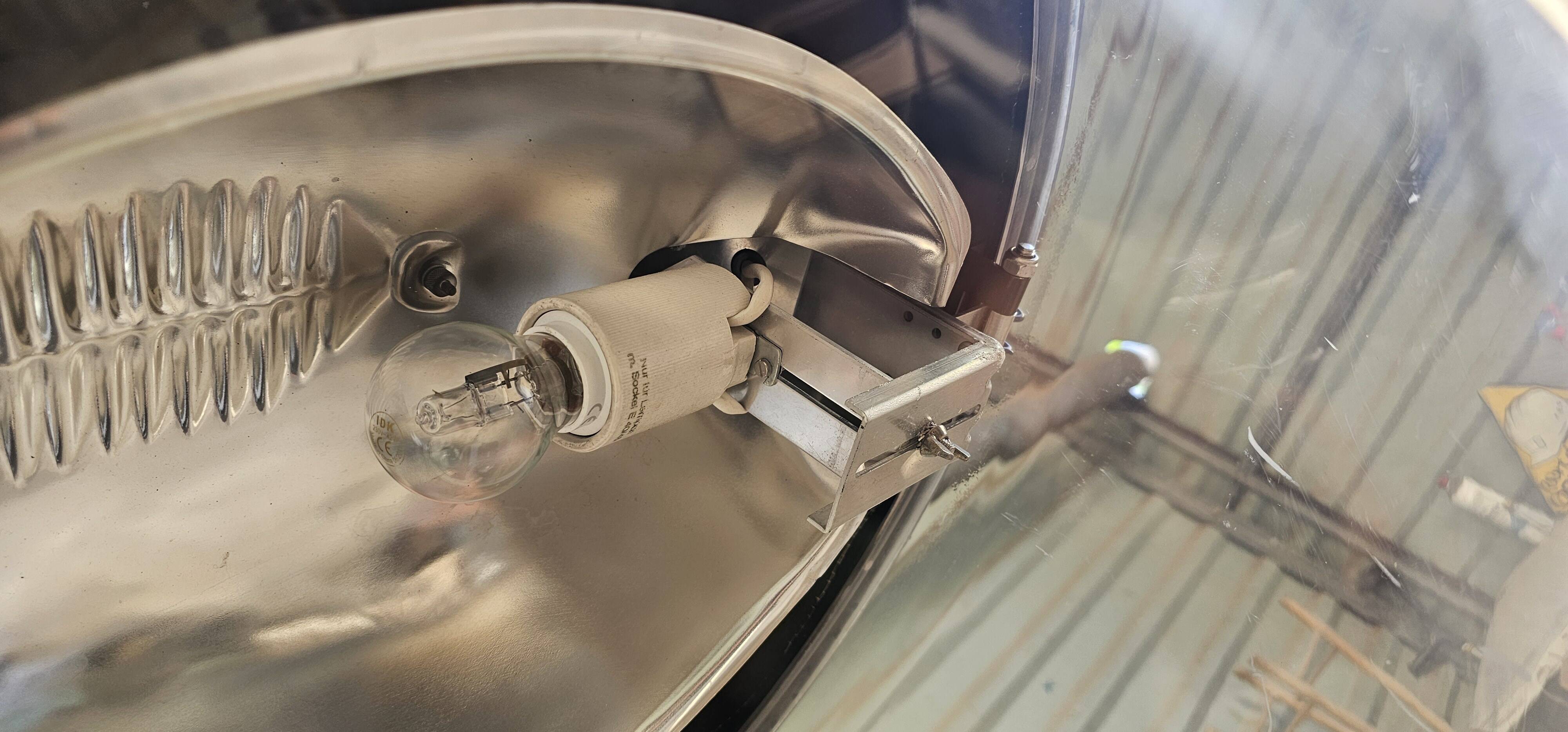 Old lantern - public lighting suspension of the city of Paris