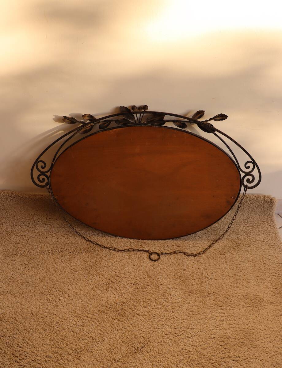 Miroir ovale en fer forgé Art Nouveau