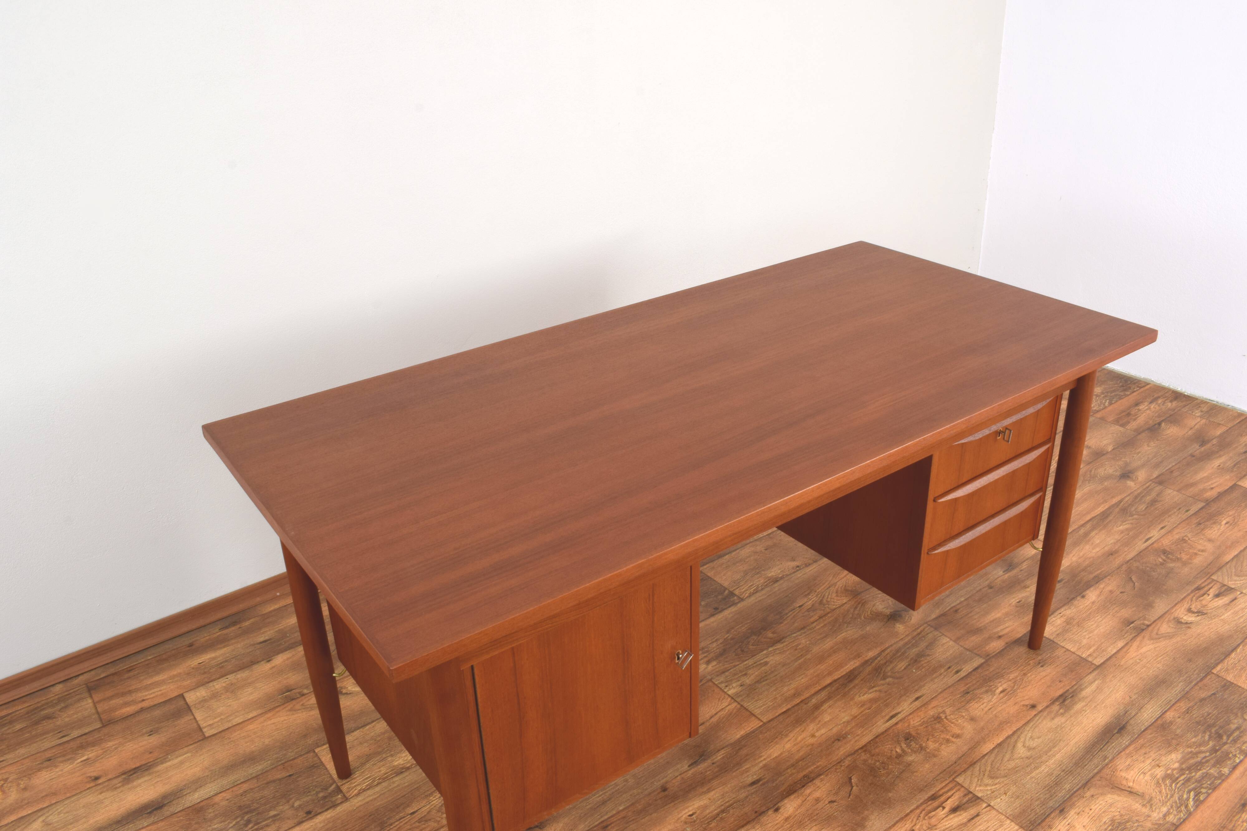 Mid-Century Danish Teak Desk by Gunnar Nielsen for Tibergaard, 1960s.