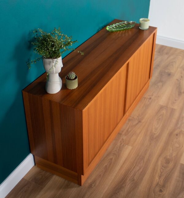 Buffet danois à porte tambour en teck rétro danois moderne Poul Hundevad (HU)