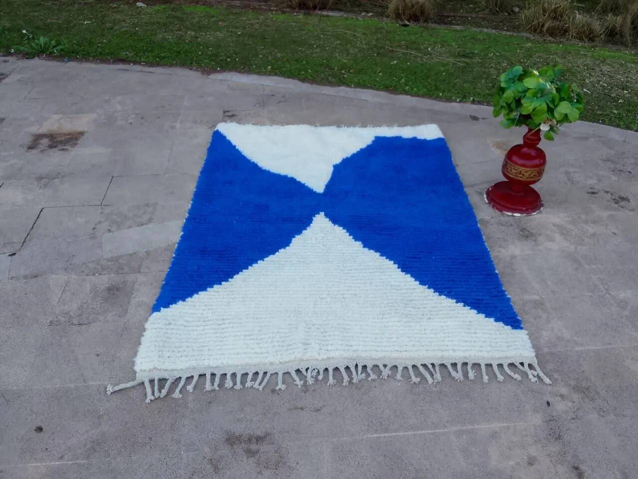 Handmade artisanal Berber rug 2.5x1.5 m
