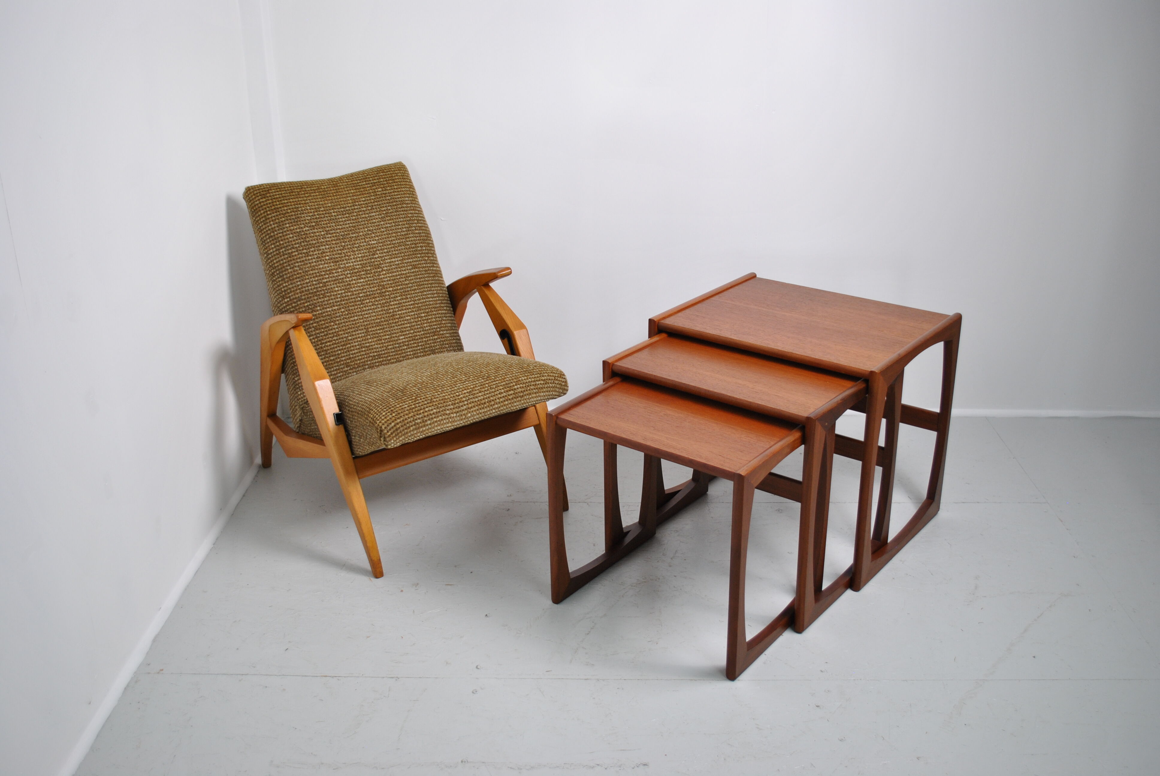 Gplan trundle table 1970