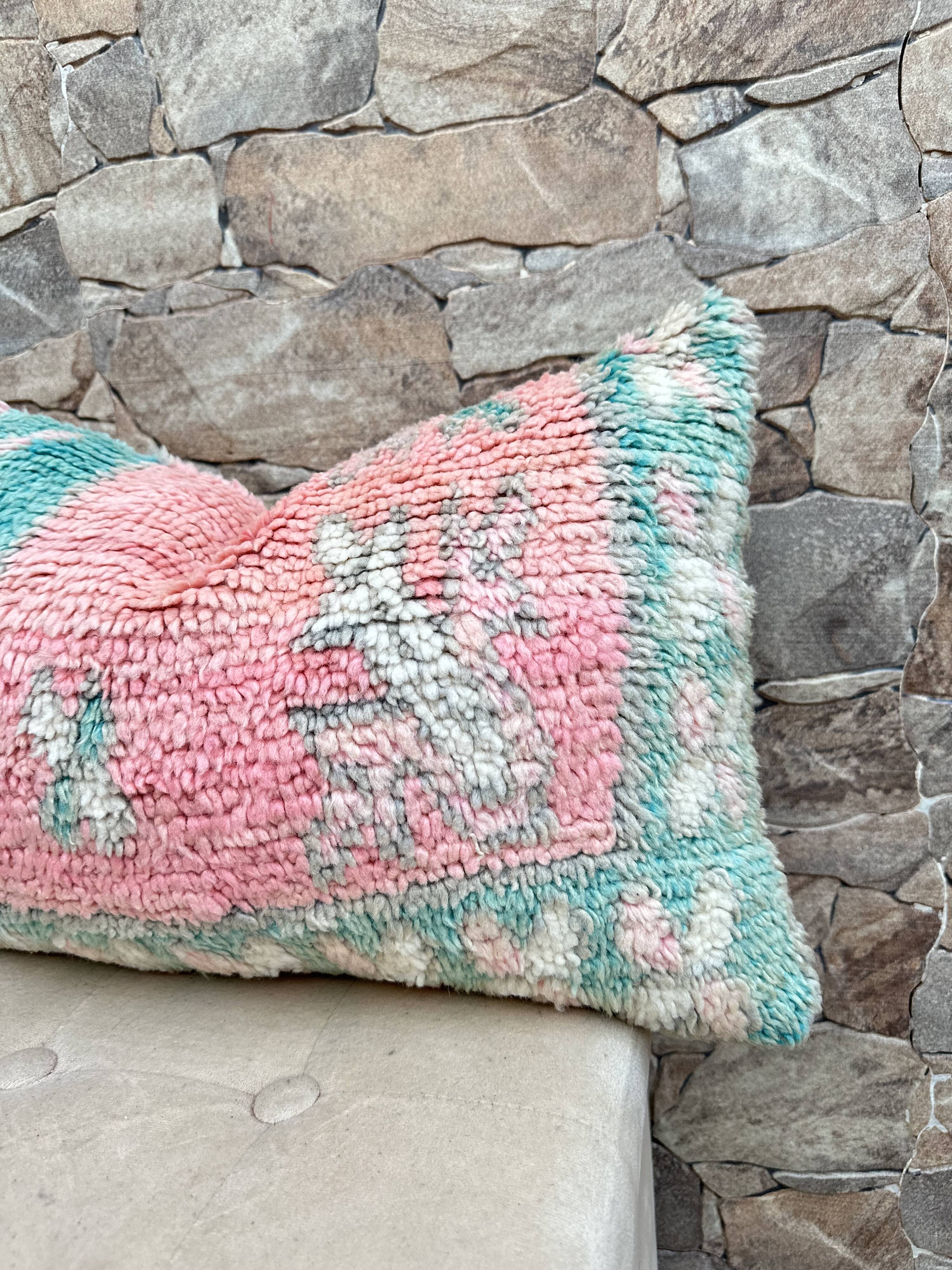 Beautiful vintage Berber Kilim cushion from Morocco