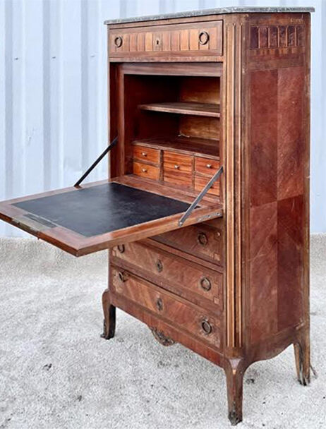 Writing desk
