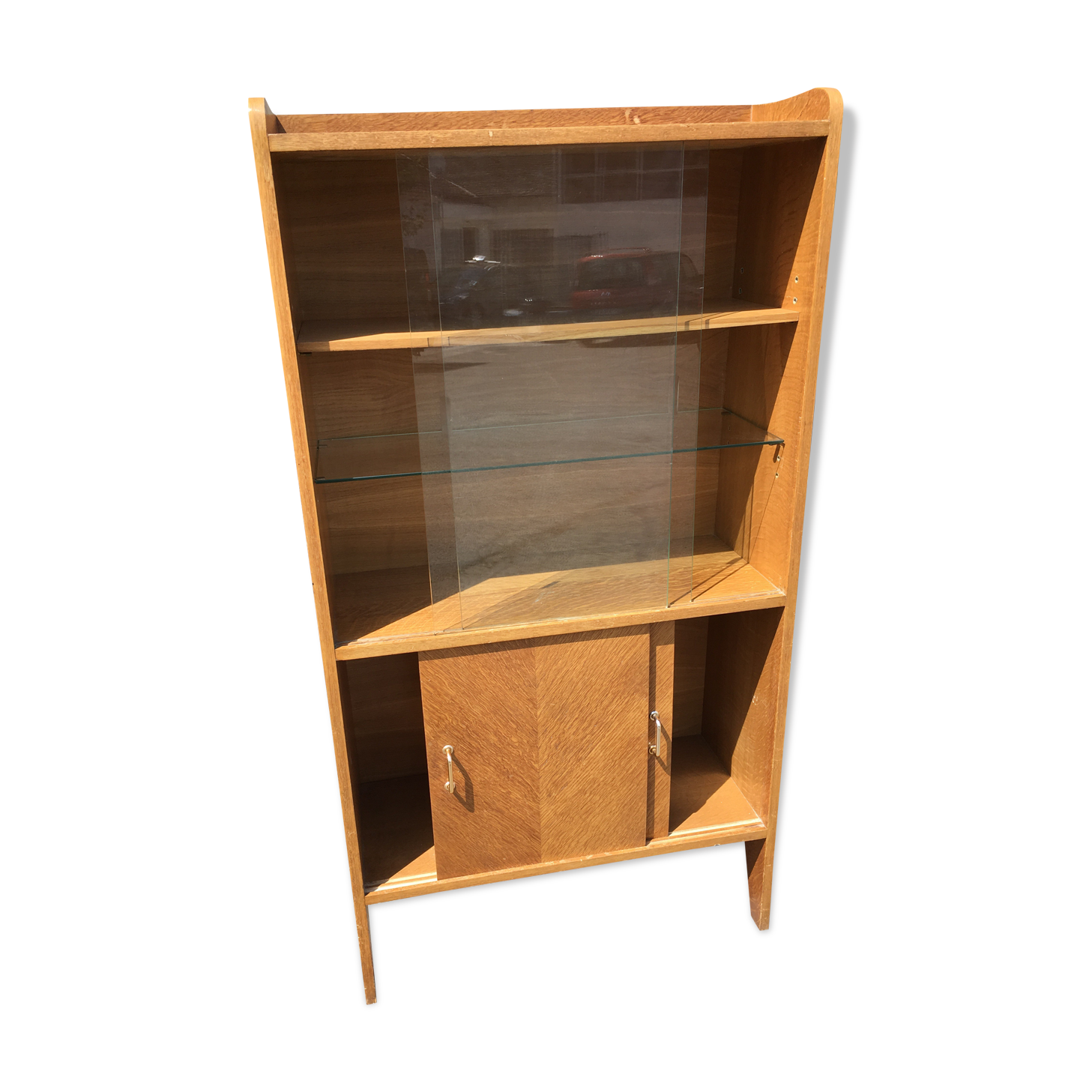 Showcase vintage buffet