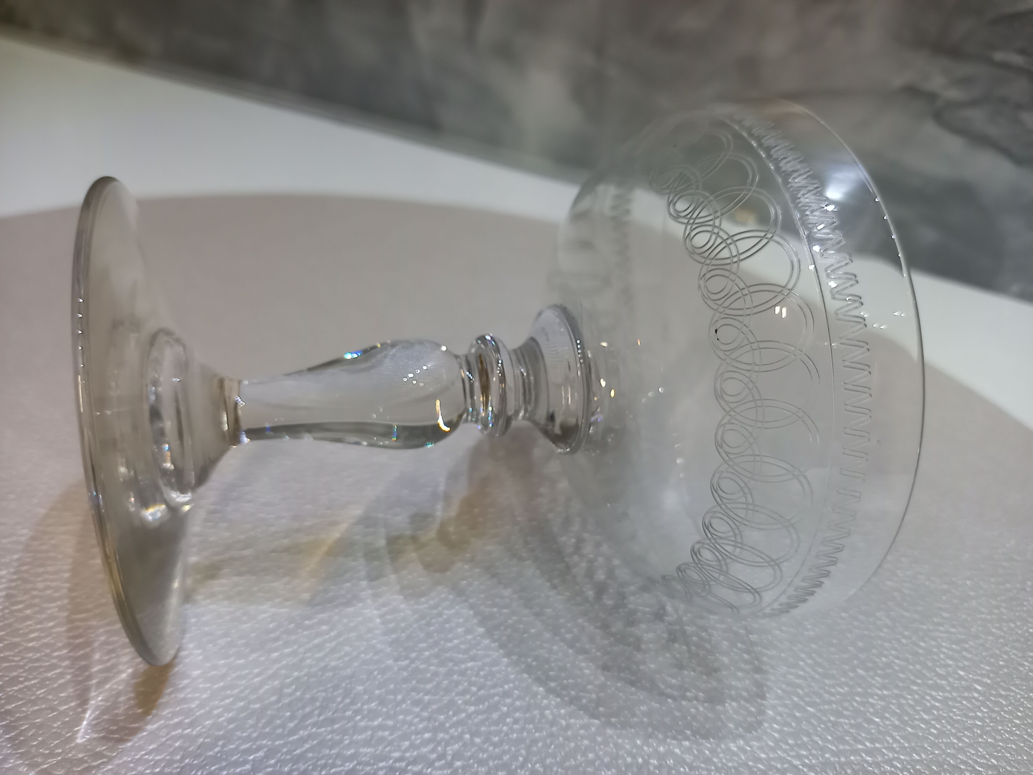 Set of 8 champagne glasses