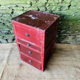 Atypical 4-drawer chest of drawers