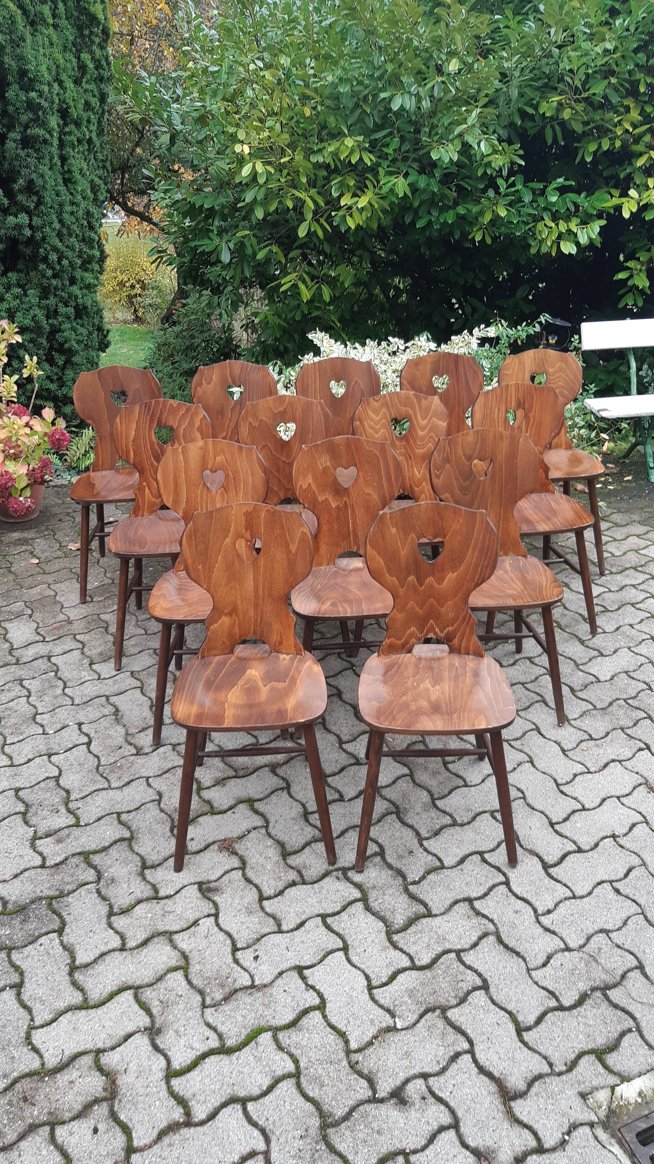Lot 14 chaises bistrot brasserie chalet déco de montagne