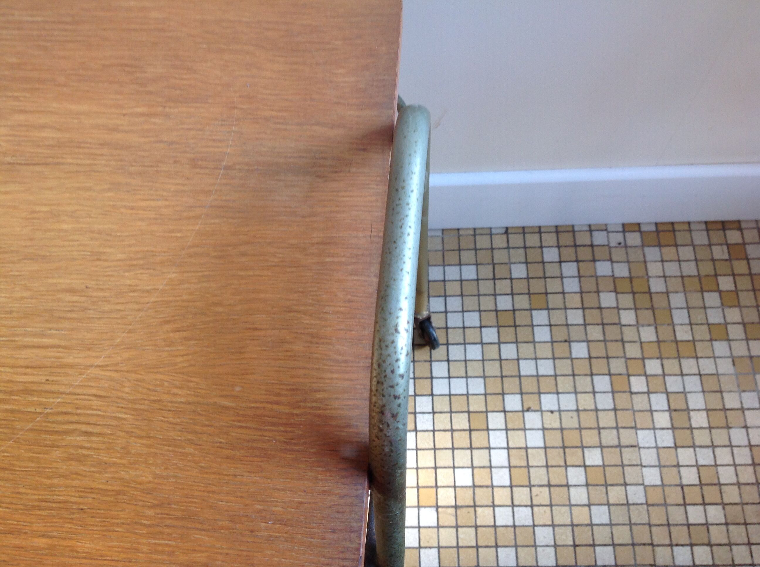 Table magazine holder
