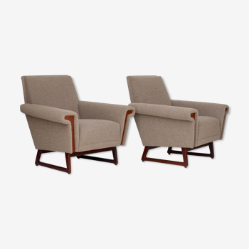Mid-Century Scandinavian Lounge Chairs. Set of 2