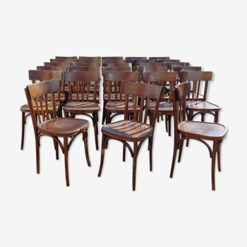 Set de 28 chaises bistrot vintage