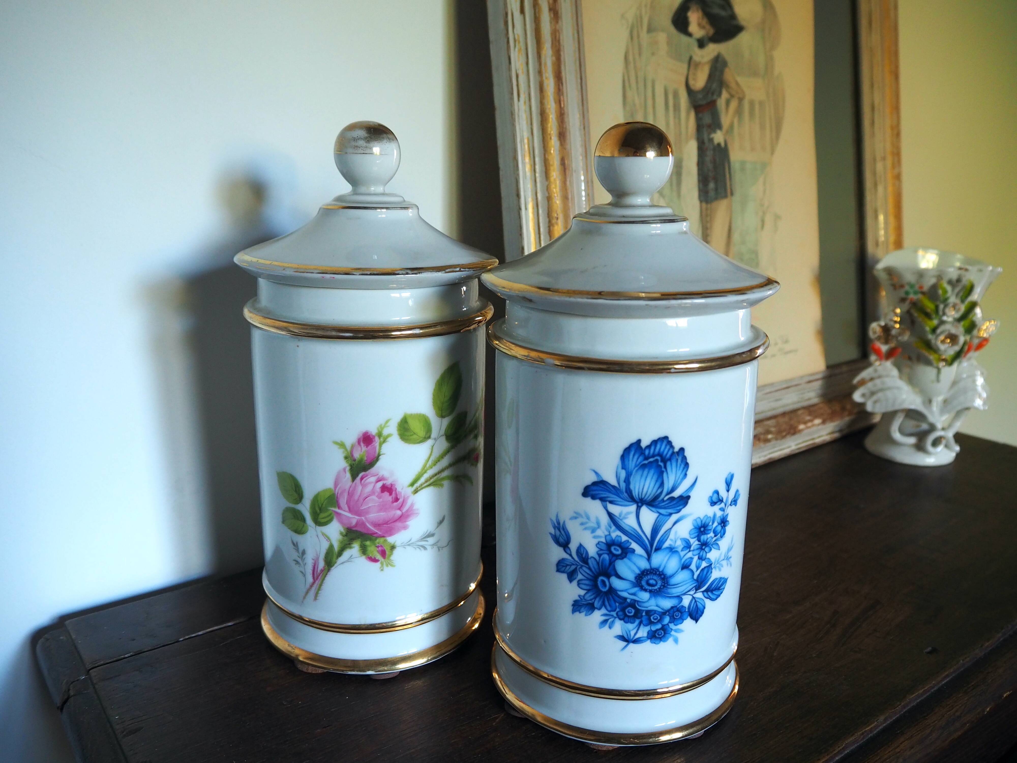 Batch of apothecary pots nineteenth century