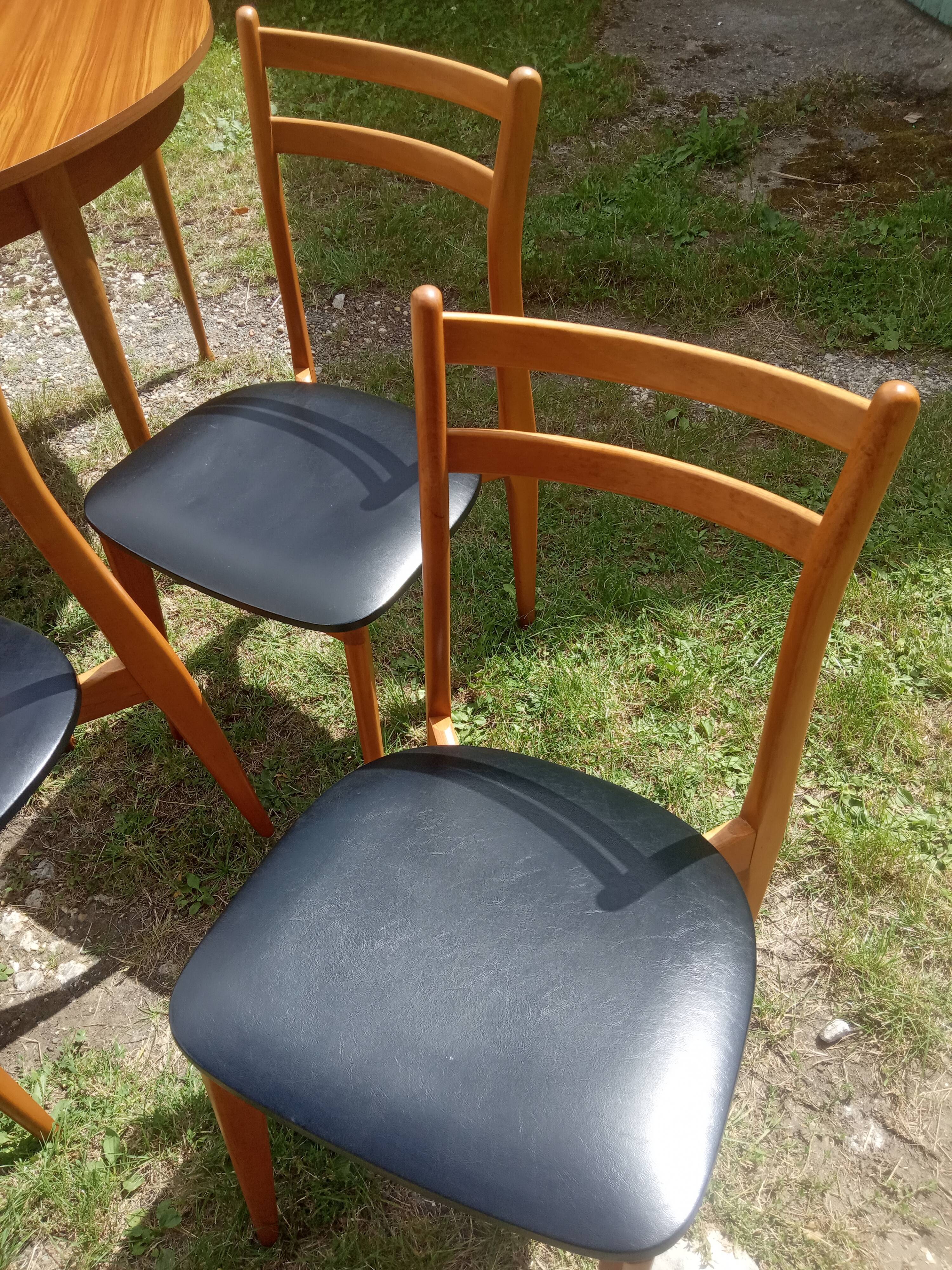 Vintage 50's table and chairs set