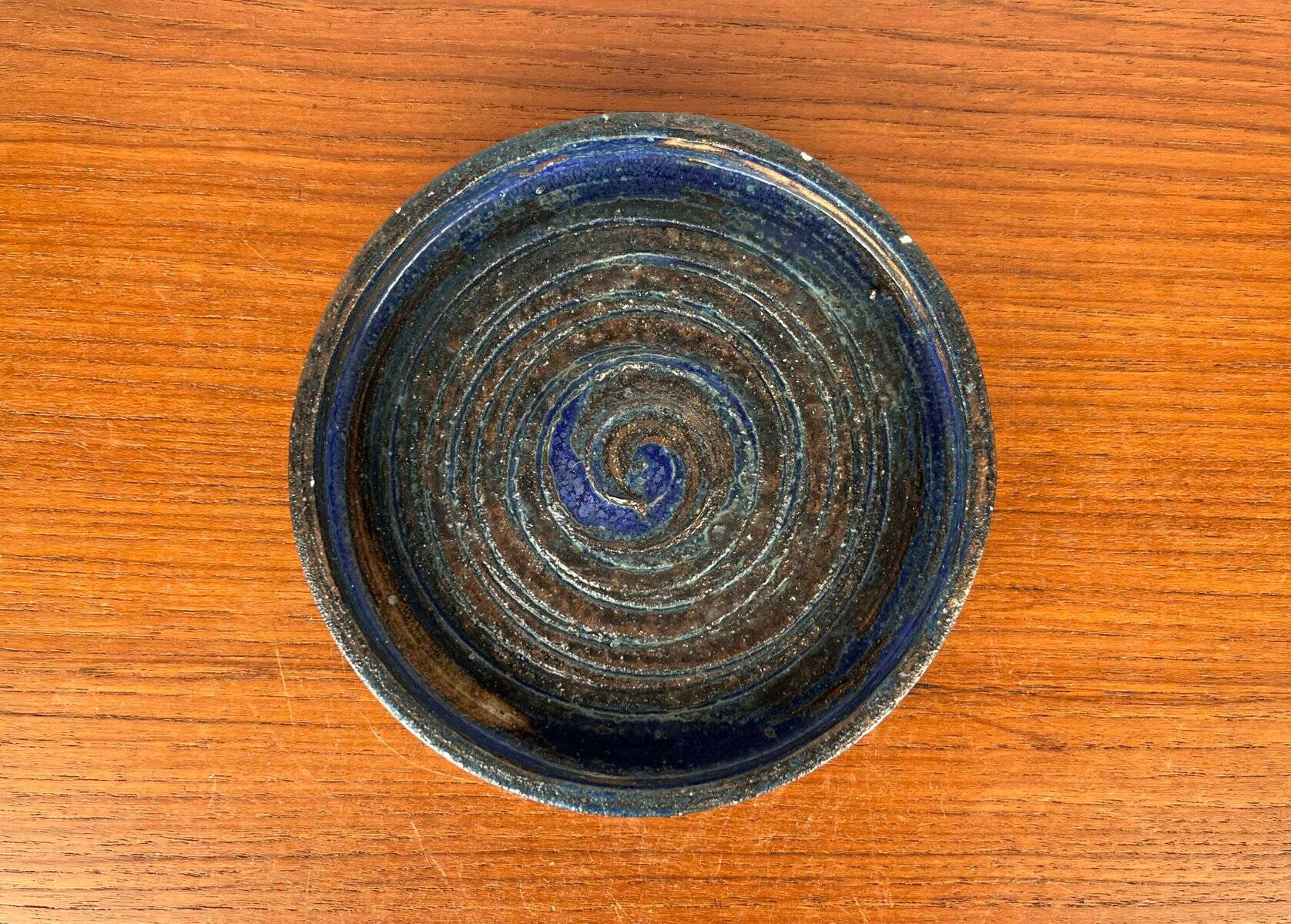 Mid-century modern Danish studio pottery bowl by Tue Poulsen for Tue Keramik, 1960s.