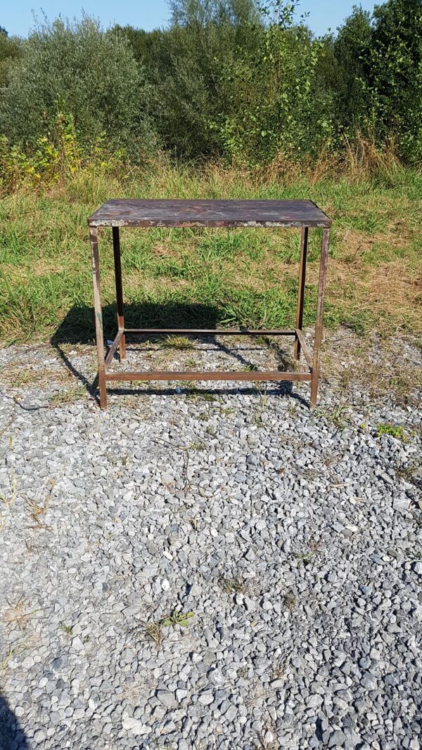 Ancien établi de carrossier