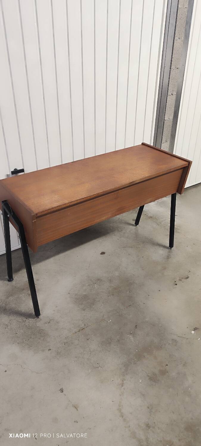 Vintage console / side table – Old knitting machine furniture