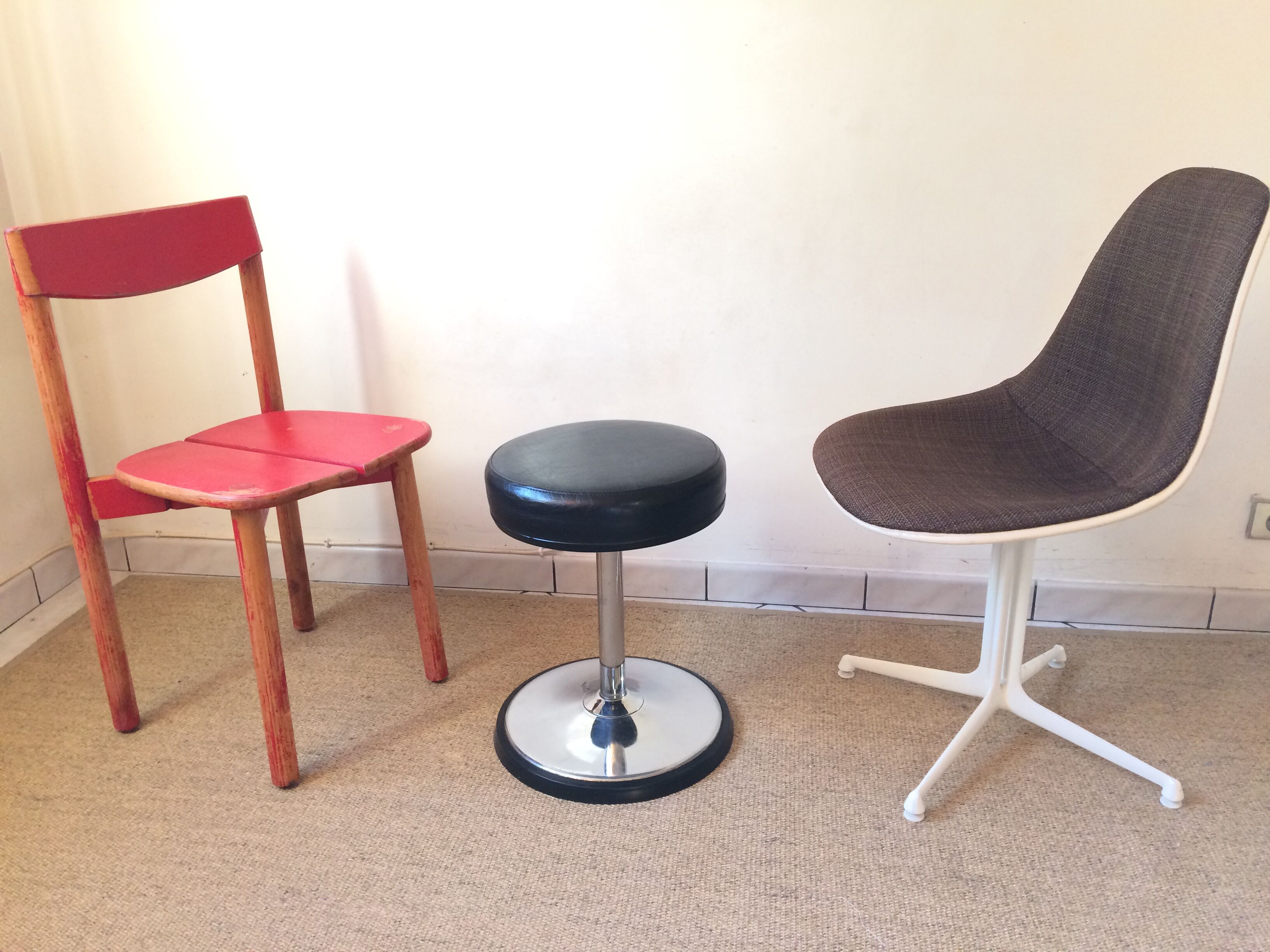 Grain of coffee design chair Pierre Gautier Delaye 60s