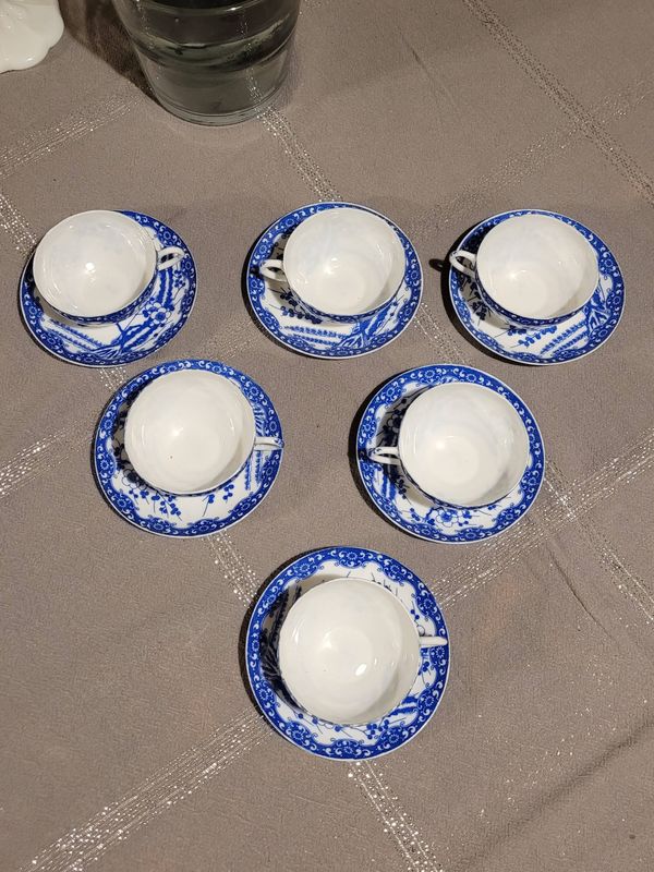6 tasses à thé anciennes avec soucoupes - Japon