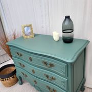 Louis XV chest of drawers