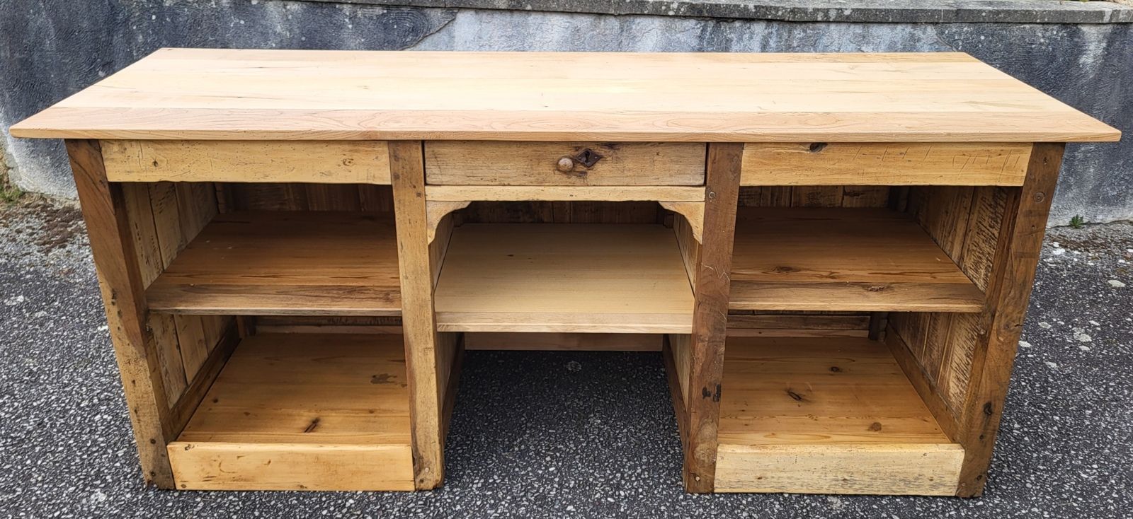 "Le Bel Ami" : Comptoir / Bureau de métier (XIXe)