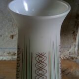 Vase à pied en opaline, années 50