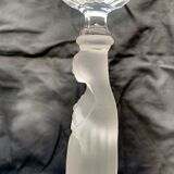 Paire d'anciens bougeoirs enverre Marie et Jésus