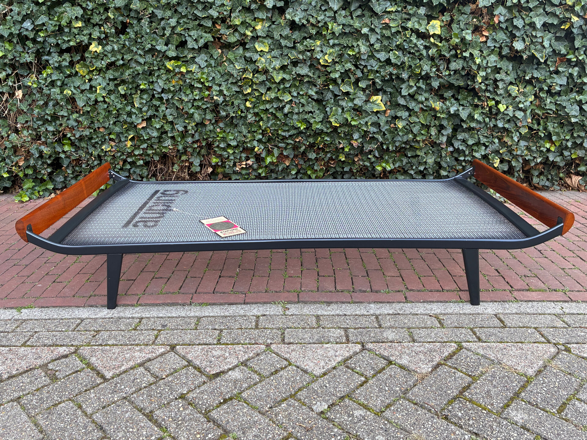 Cleopatra Rest Bed Auping Dick Cordemeijer