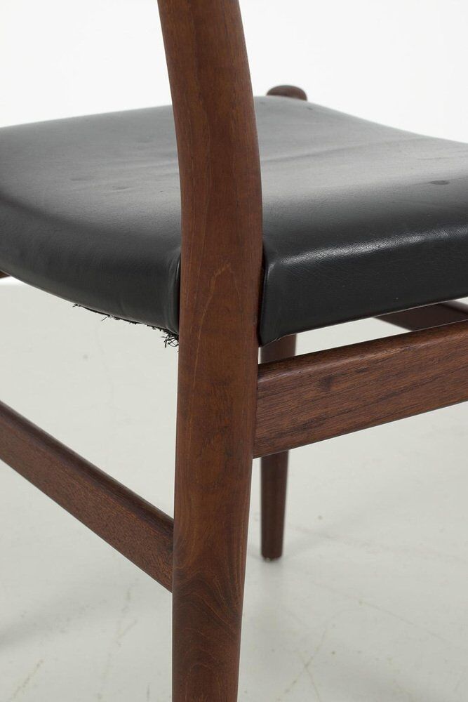Model W2 Dining Chairs by Hans Wegner, Set of 4