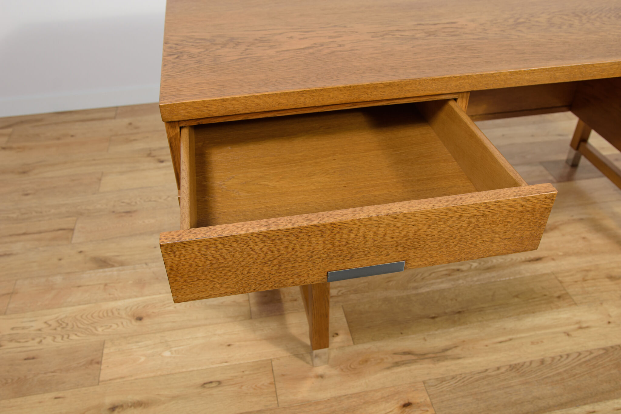 Mid-century modern oak desk from Eigil Petersens Møbelfabrik, Denmark, 1970s