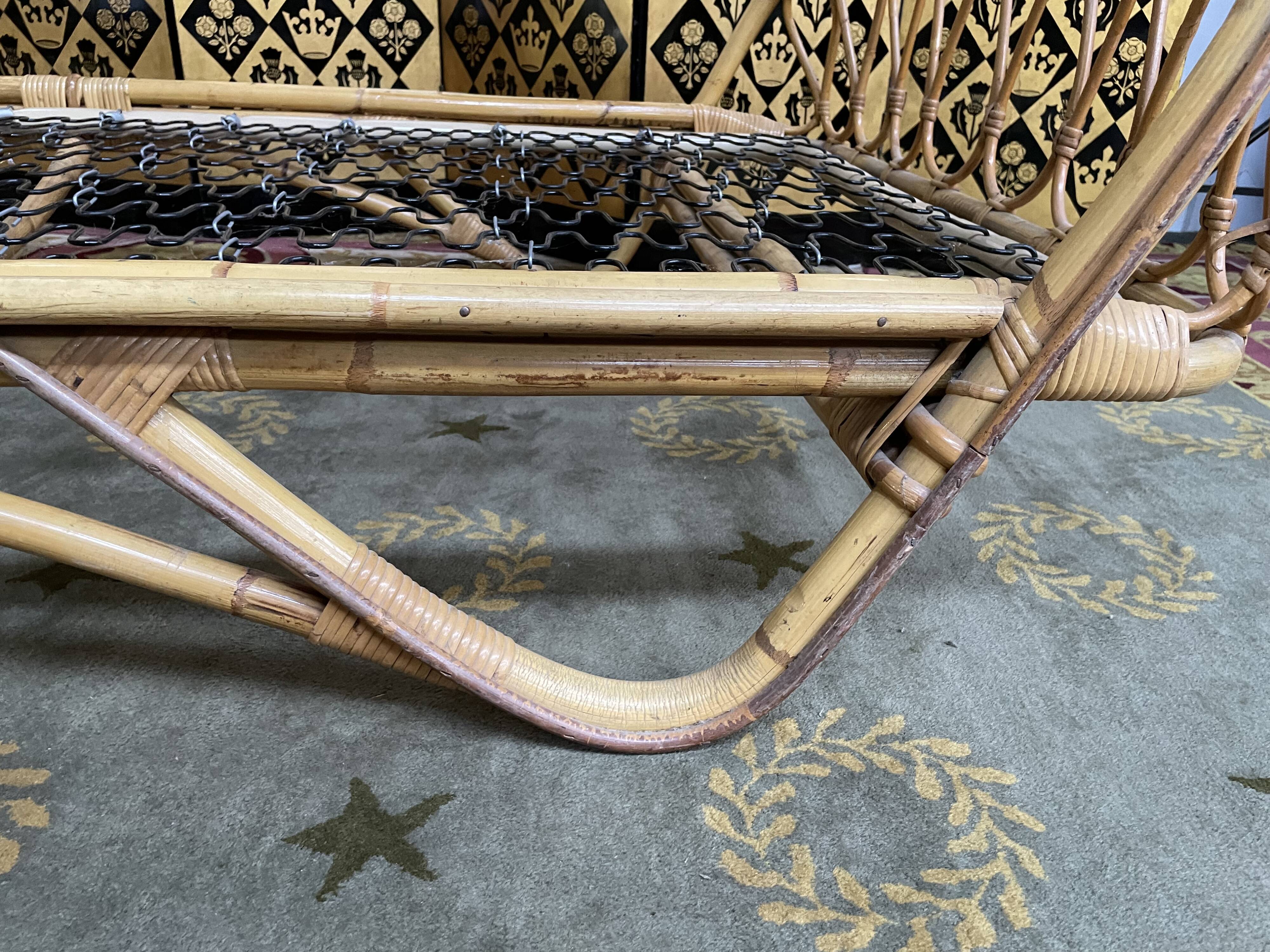 Rattan basket bed