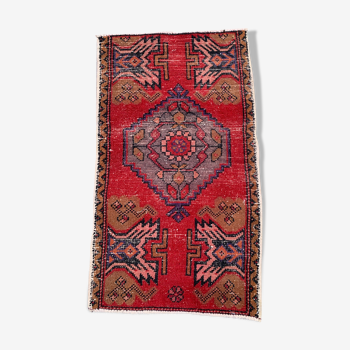 Small vintage turkish rug 94x54 cm, short runner, tribal, shabby chic