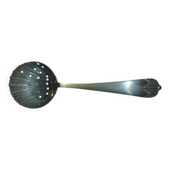 Round Sprinkling Spoon