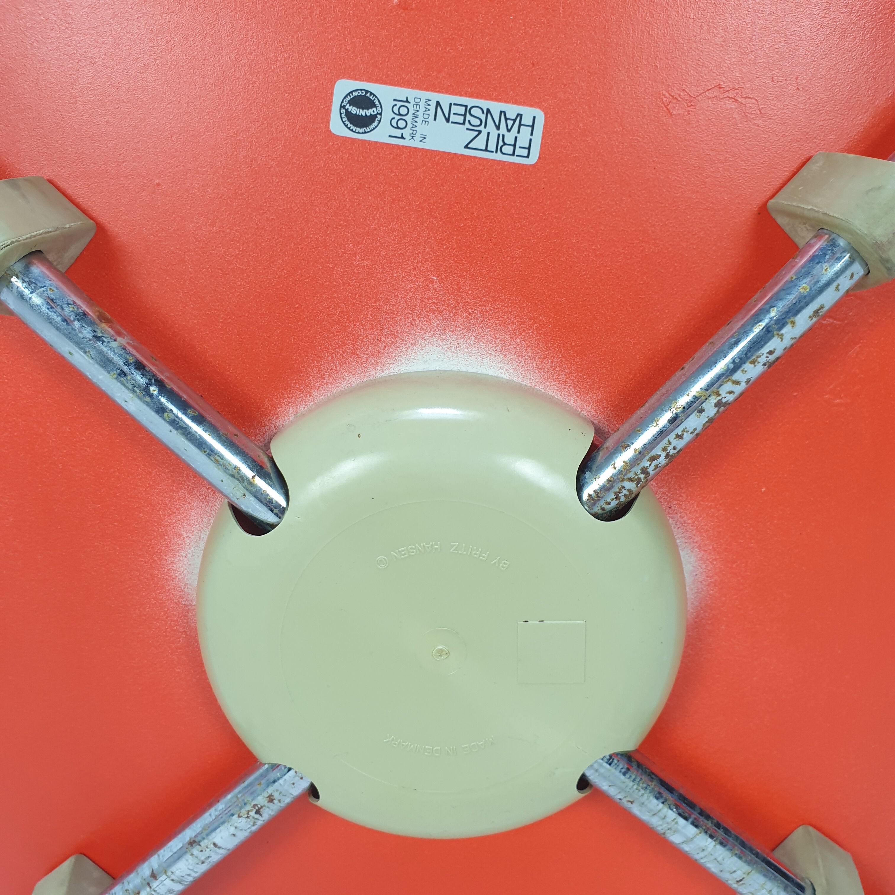 Set of 6 chairs "model 7" Arne Jacobsen for Fritz Hansen, Denmark, 1991