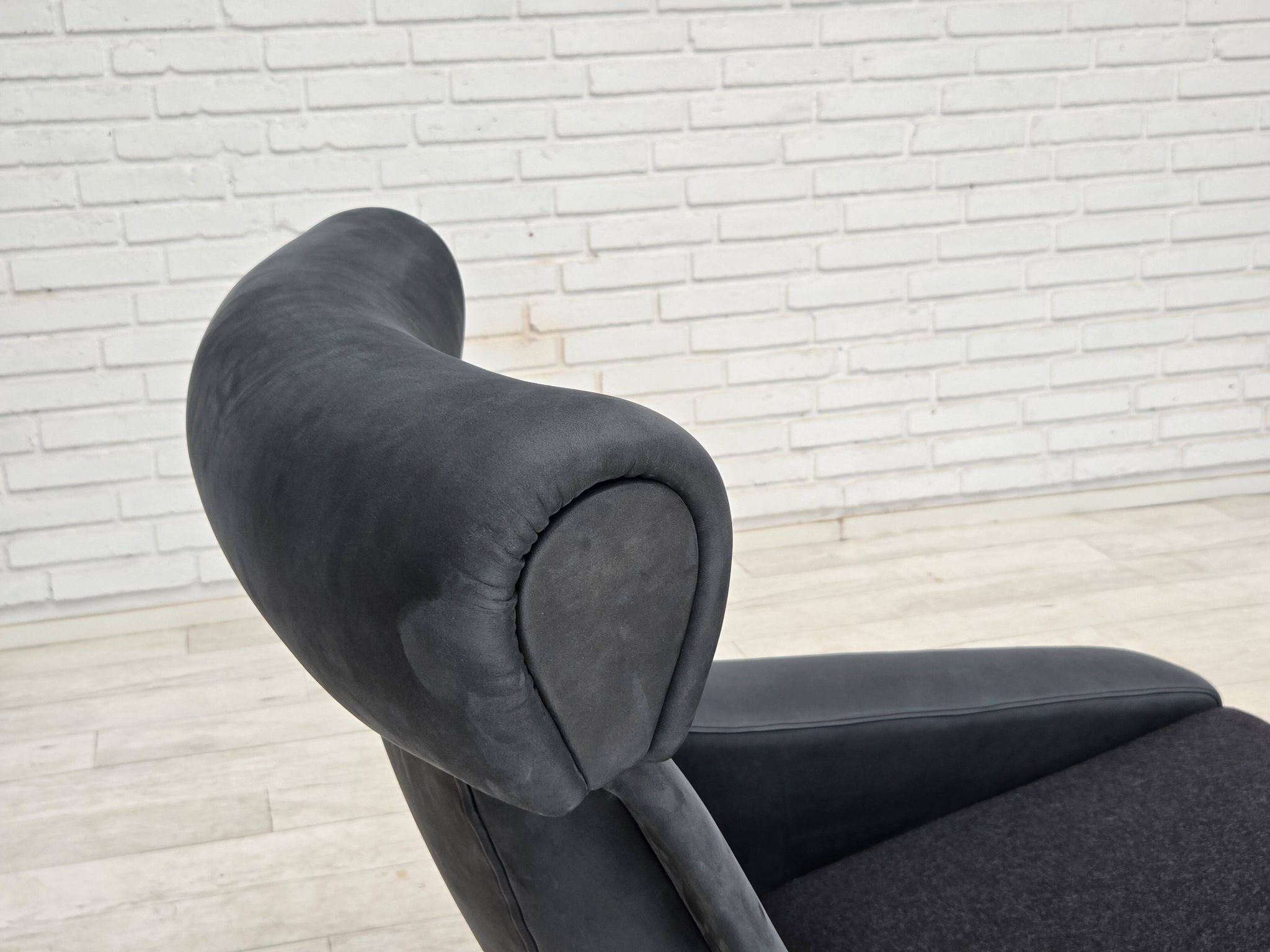 1970s, Danish design by Illum Wikkelsø, reupholstered armchair, leather.