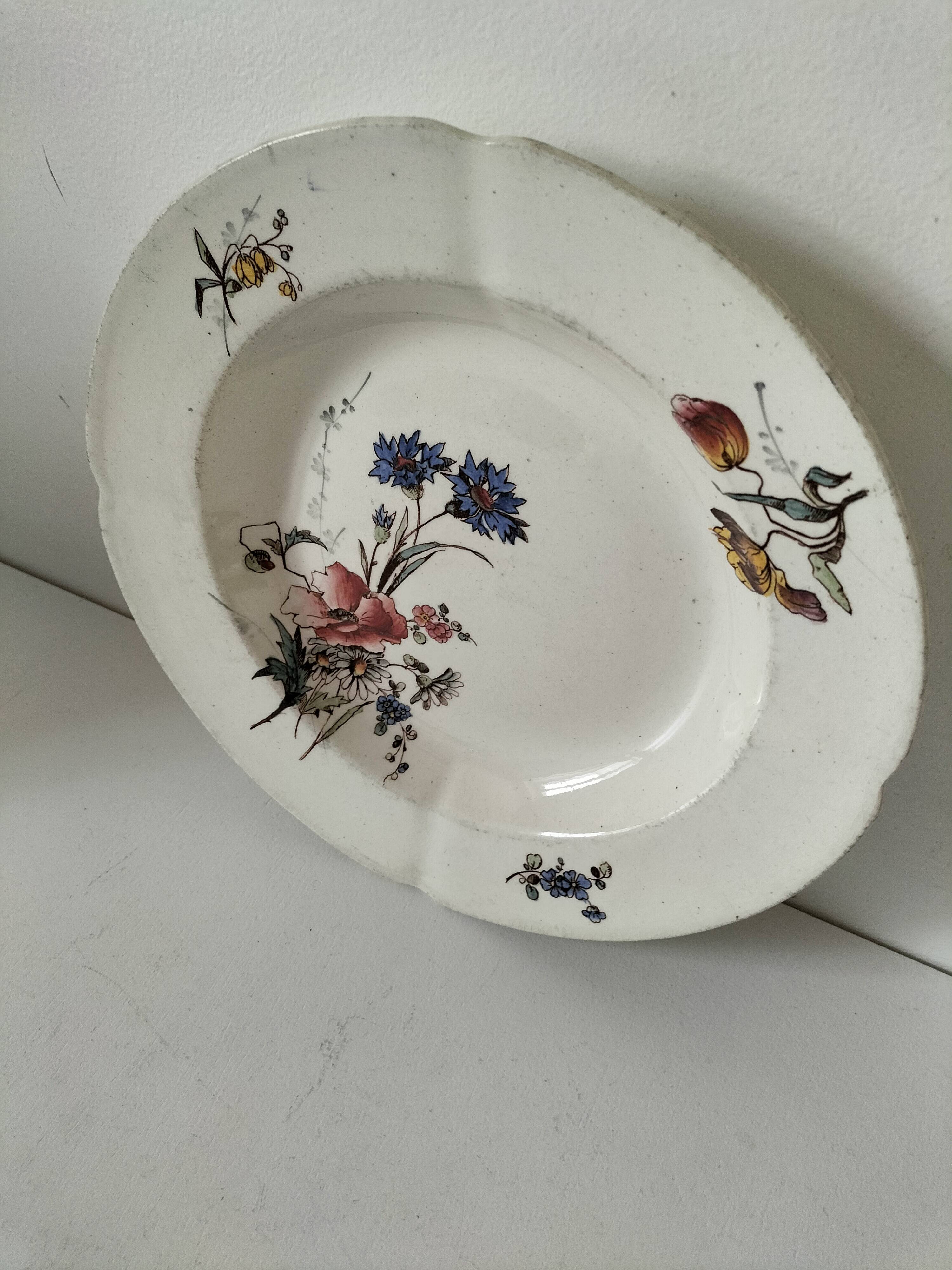 Assiette creuse Terre de Fer HB & Cie décor fleurs des champs 1900-1910