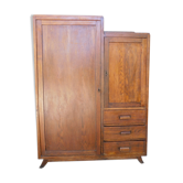 Asymmetrical cabinet
