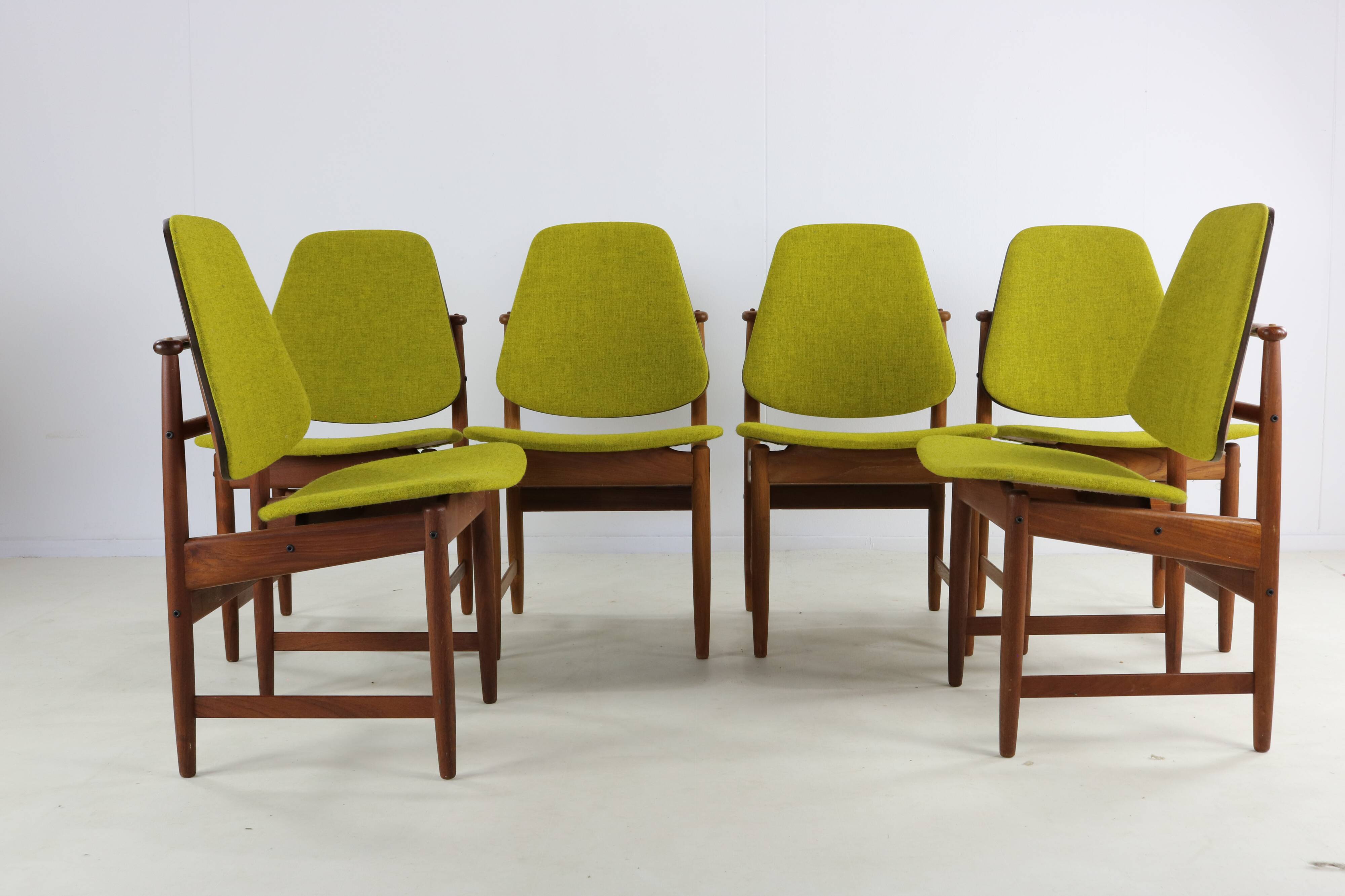 Ensemble de six chaises à manger design danois par Arne Hovmand Olsen